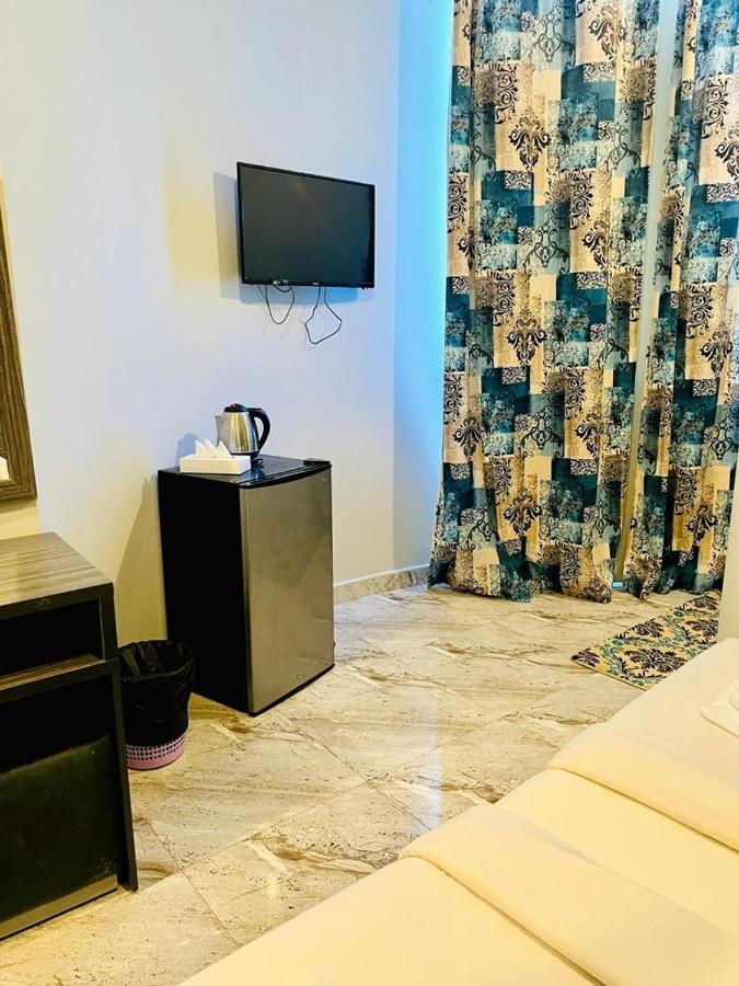 Dolphin Hotel El Qoseir Екстериор снимка