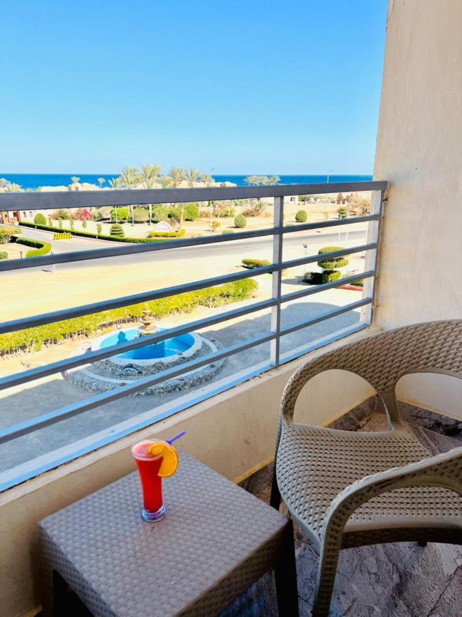 Dolphin Hotel El Qoseir Екстериор снимка