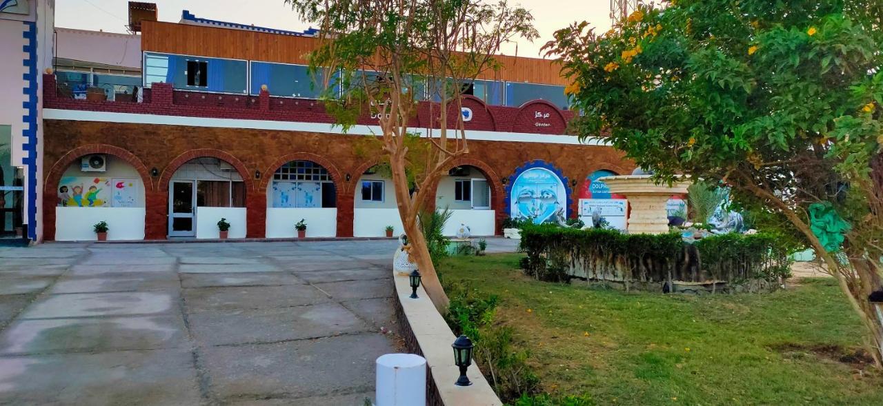 Dolphin Hotel El Qoseir Екстериор снимка