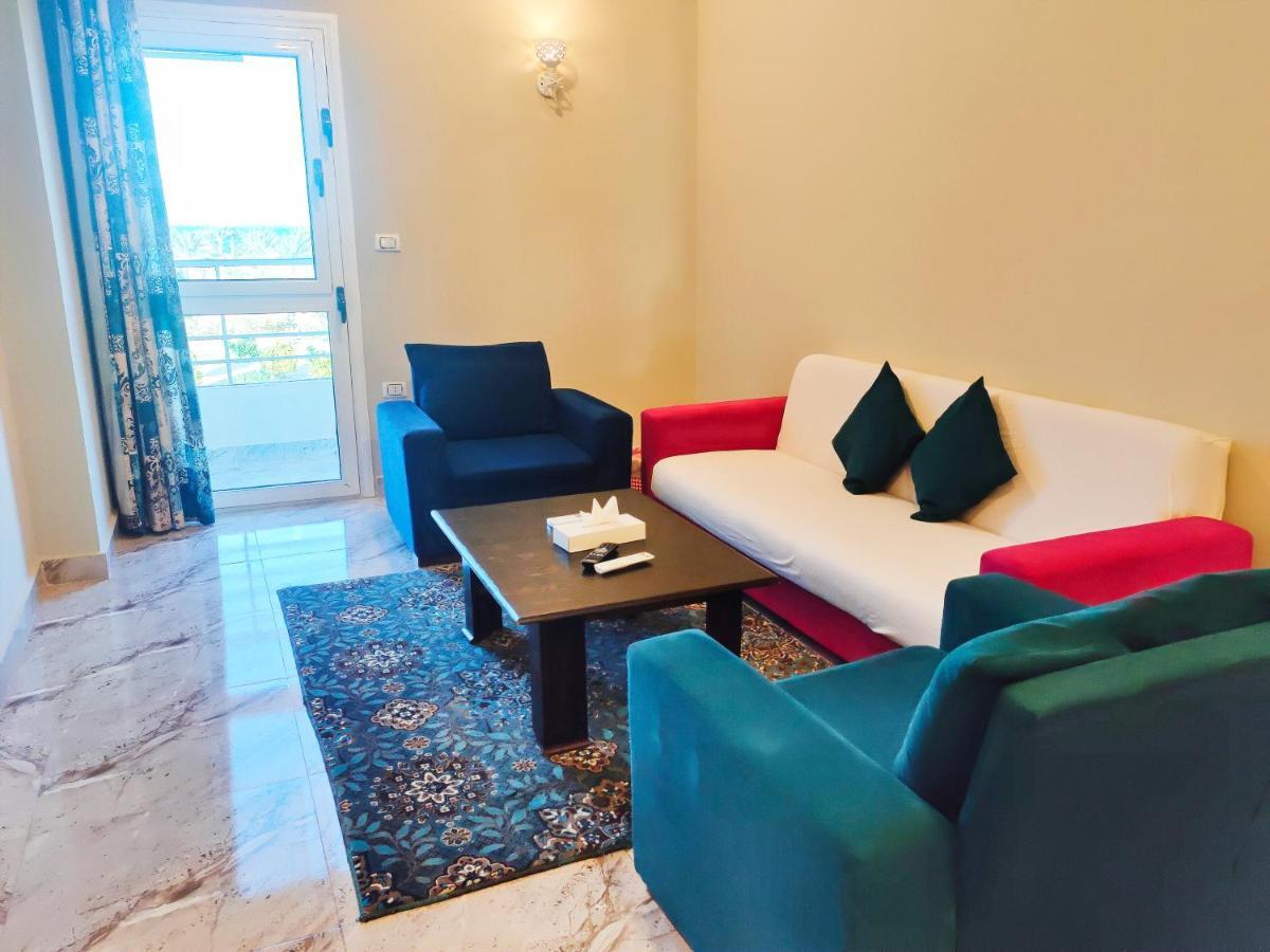 Dolphin Hotel El Qoseir Екстериор снимка