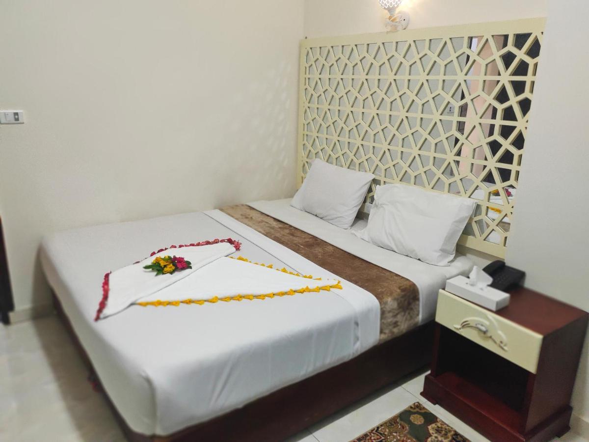 Dolphin Hotel El Qoseir Екстериор снимка