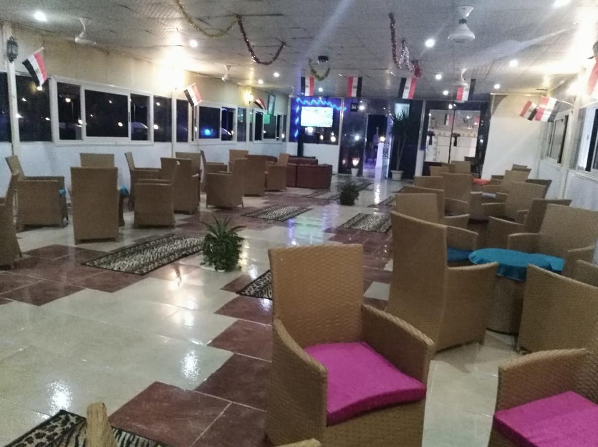 Dolphin Hotel El Qoseir Екстериор снимка